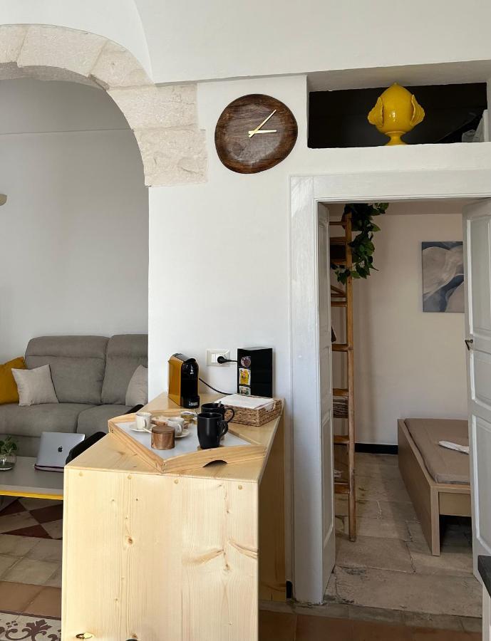 Dimora Grimaldi Bed & Breakfast Остуни Екстериор снимка