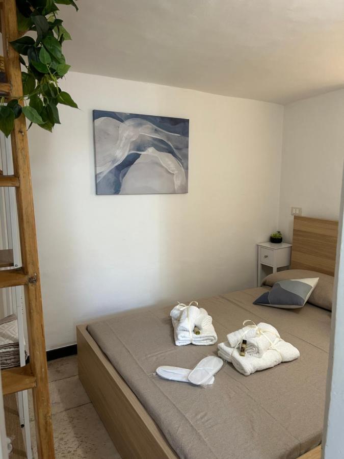 Dimora Grimaldi Bed & Breakfast Остуни Екстериор снимка